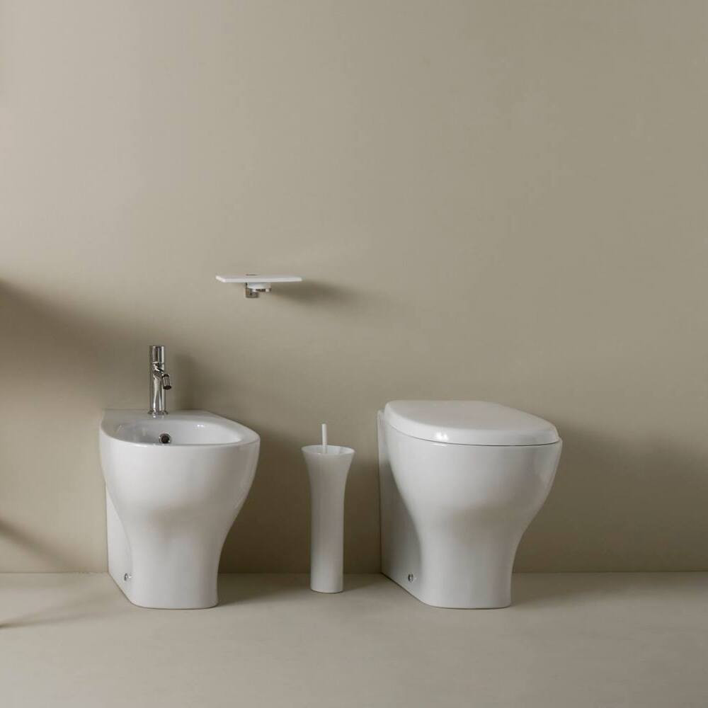 Coppia Sanitari Filomuro Vaso e Bidet a Terra Senza Brida + Coprivaso Soft- Close | Globo Grace 52.36