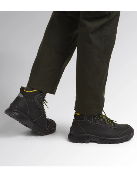 Scarpa Antinfortunistica S3 Nero | Diadora Country Mid