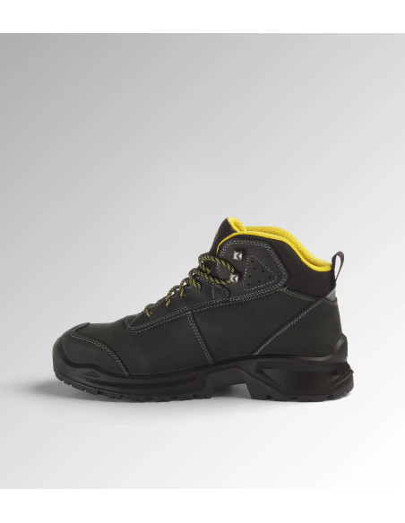 Scarpa Antinfortunistica S3 Nero | Diadora Country Mid