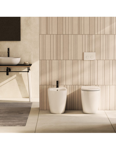Coppia Sanitari Filomuro Vaso e Bidet a Terra Senza Brida + Coprivaso Soft-Close | Globo Daily 53.34 Coppia Sanitari