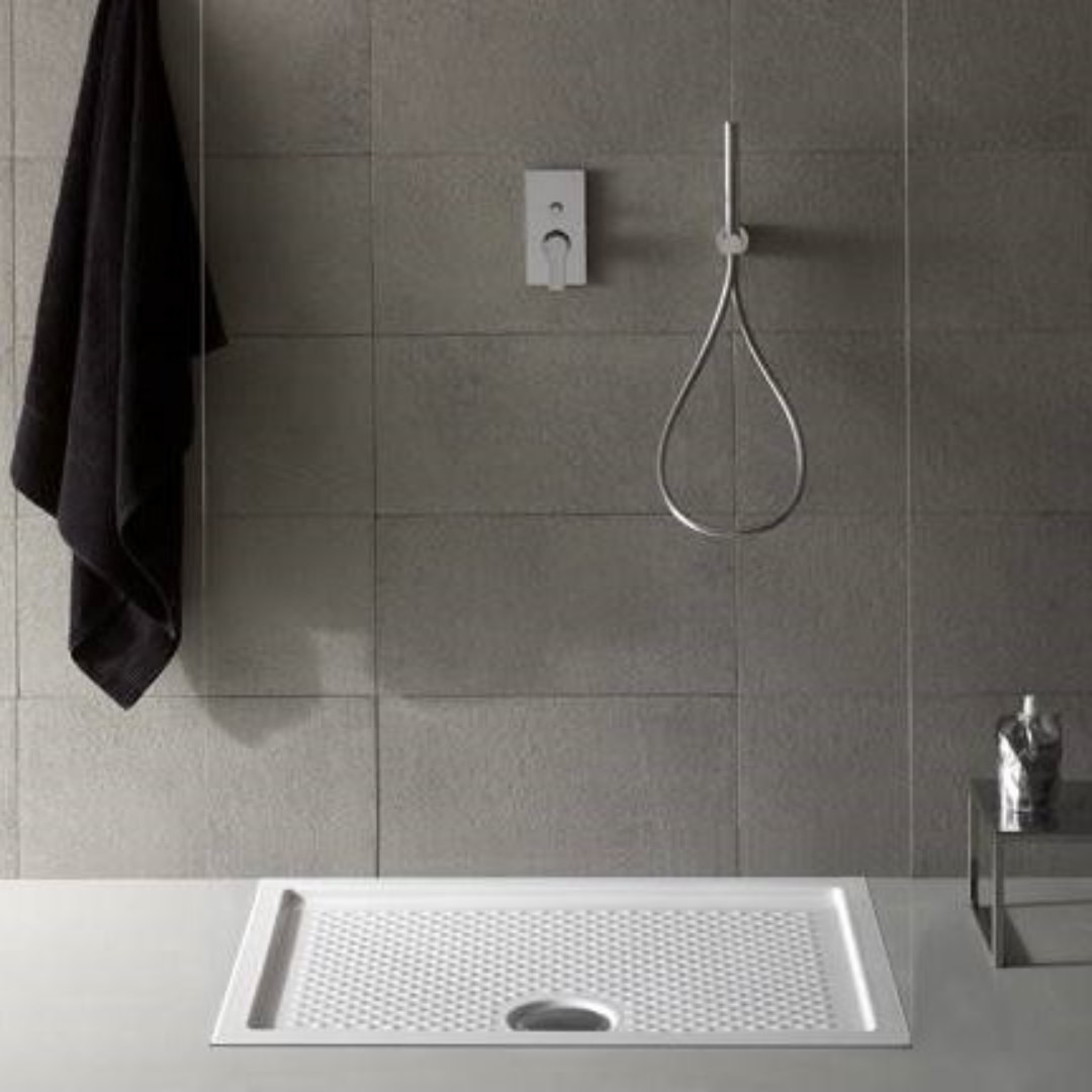 Piatto Doccia 70x100 Ceramica Antiscivolo Bianco Lucido H 6,5 cm | Globo Docciaviva