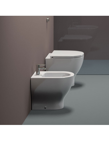 Coppia Sanitari Filomuro Vaso e Bidet a Terra Senza Brida + Coprivaso Soft-Close | Gsi City Pro 52.35 Coppia Sanitari