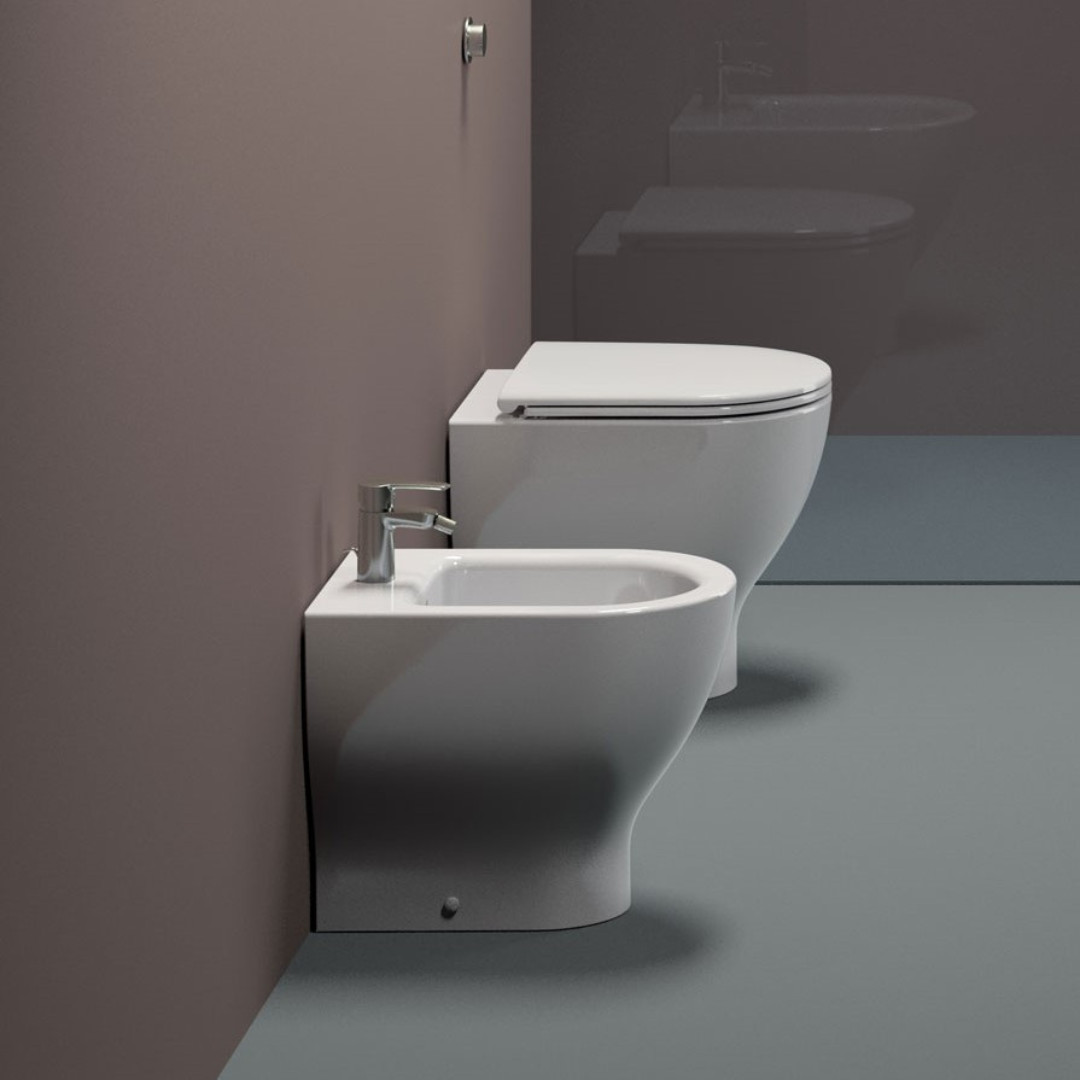 Coppia Sanitari Filomuro Vaso e Bidet a Terra Senza Brida + Coprivaso Soft-Close | Gsi City Pro 52.35