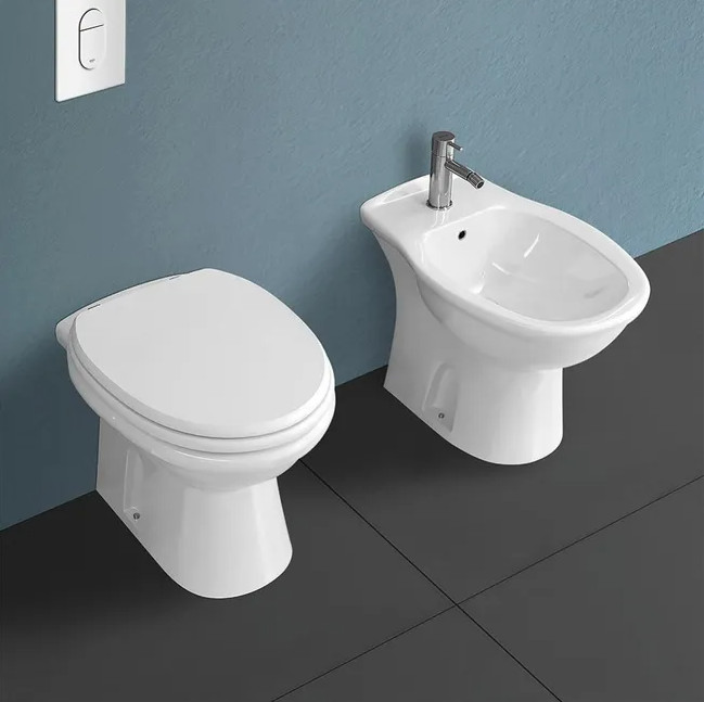 Coppia Sanitari Vaso e Bidet Staccato dal Muro + Coprivaso Tradizionale | Rak Karla 55.36
